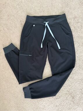 Figs Black Womens Zamora Joggers with Light Gray Drawstring